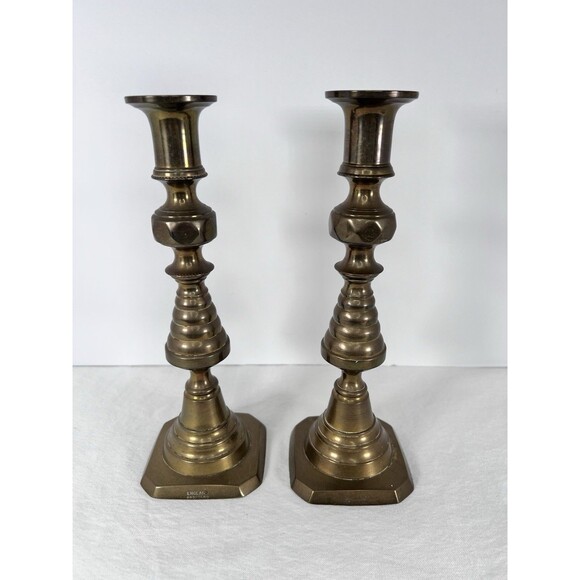 Pair of early 1800s Brass English Beehive Candlesticks, Stamped with‎ Reg # - Picture 8 of 16